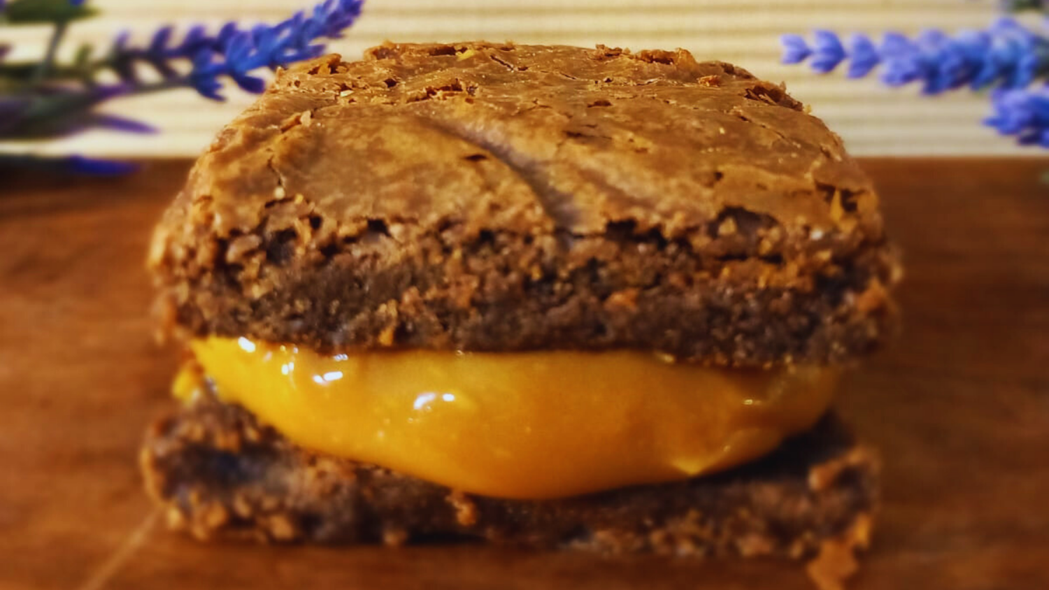 brownie fudgy tradicional recheio de doce de leite